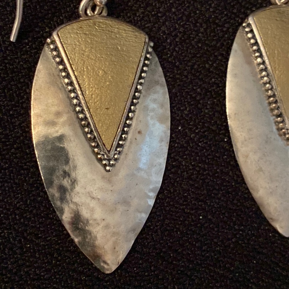 Silpada Twi-Toned Treasure Earrings W3377